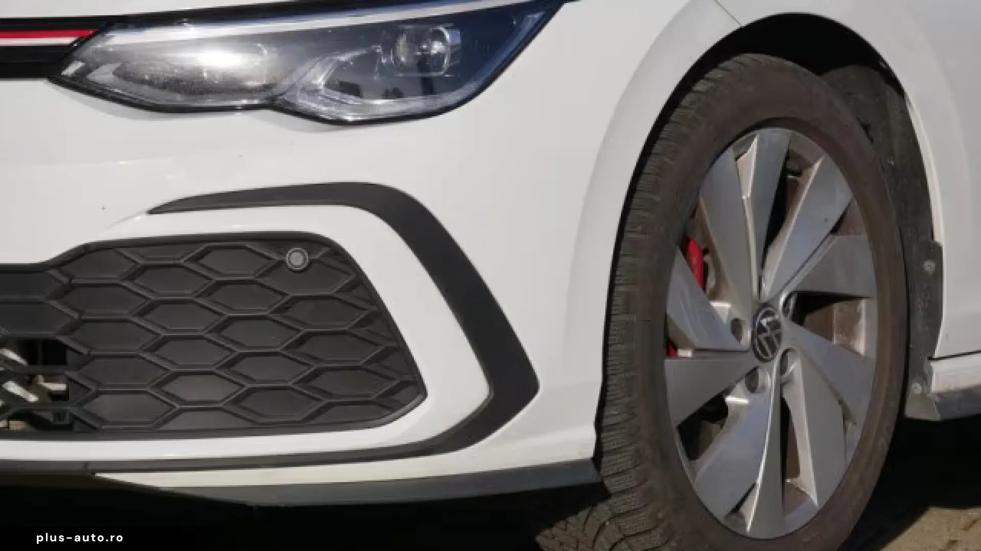 Volkswagen Golf VIII 2.0 TSI DSG GTI