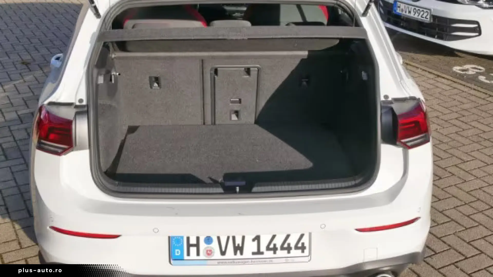 Volkswagen Golf VIII 2.0 TSI DSG GTI
