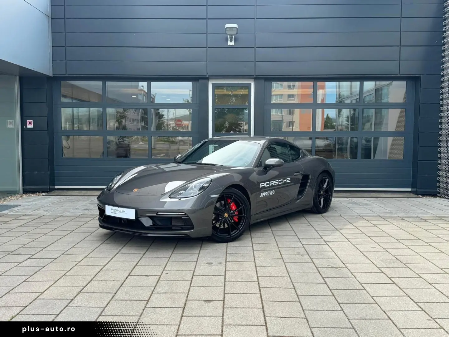 PORSCHE Cayman S