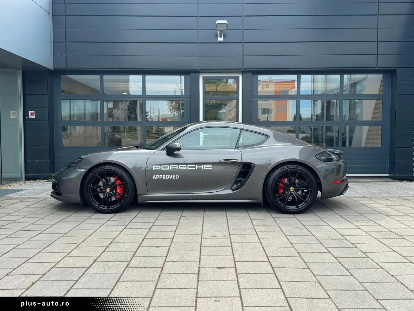 PORSCHE Cayman S