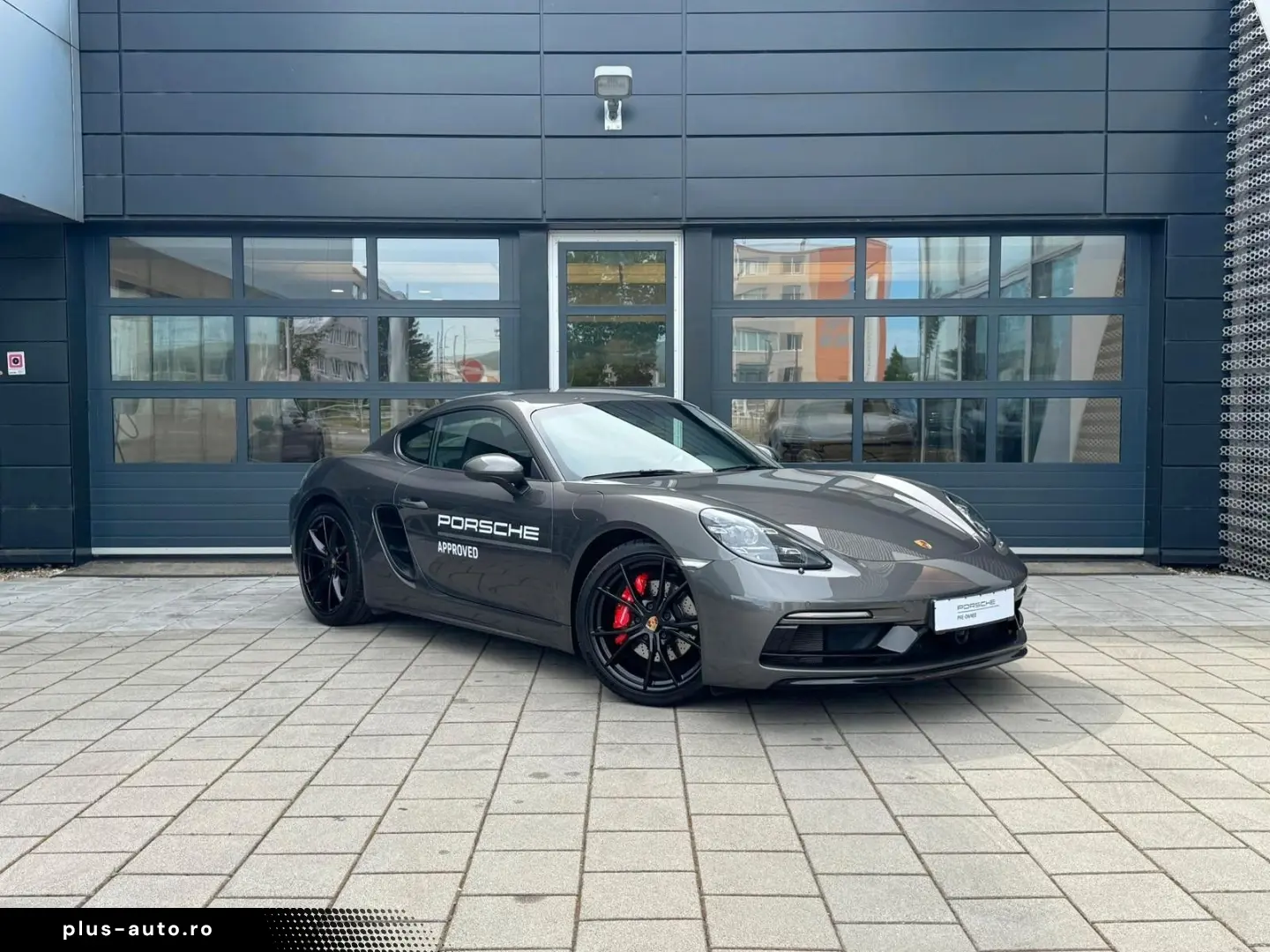 PORSCHE Cayman S