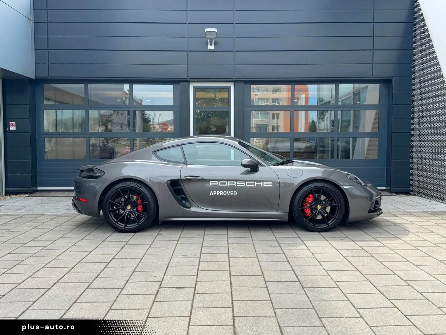 PORSCHE Cayman S