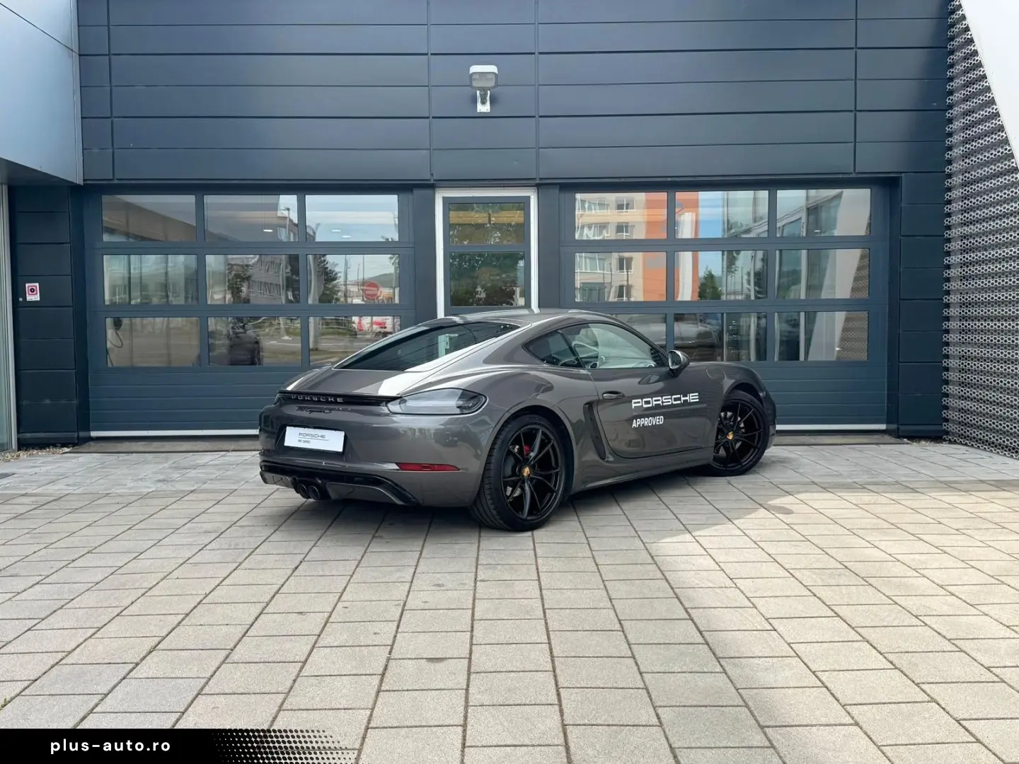 PORSCHE Cayman S