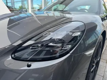 PORSCHE Cayman S