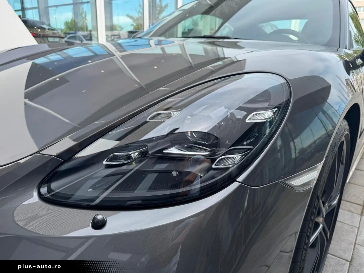 PORSCHE Cayman S