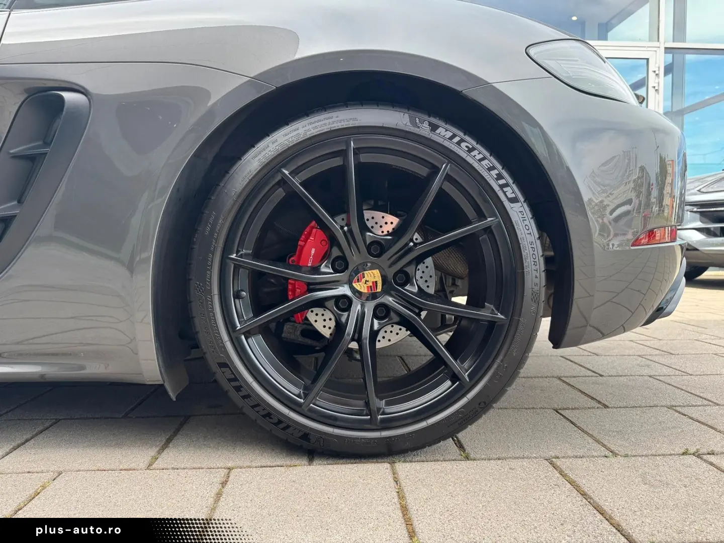 PORSCHE Cayman S