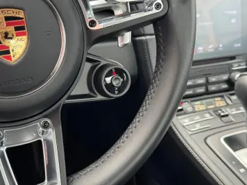 PORSCHE Cayman S