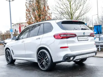 BMW X5 xDrive40d M Sport HUD PANO 360 KAM RFK NAVI