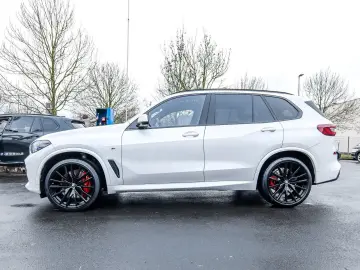 BMW X5 xDrive40d M Sport HUD PANO 360 KAM RFK NAVI