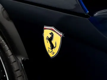 FERRARI Purosangue V12 4WD -BLU SCOZIA-CARBON
