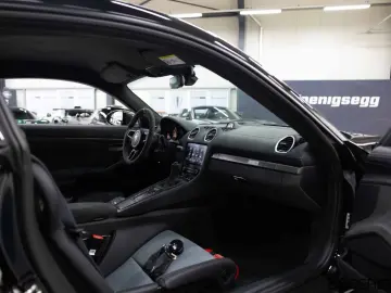 PORSCHE 718 Cayman GT4 RS   Weissach   Approved