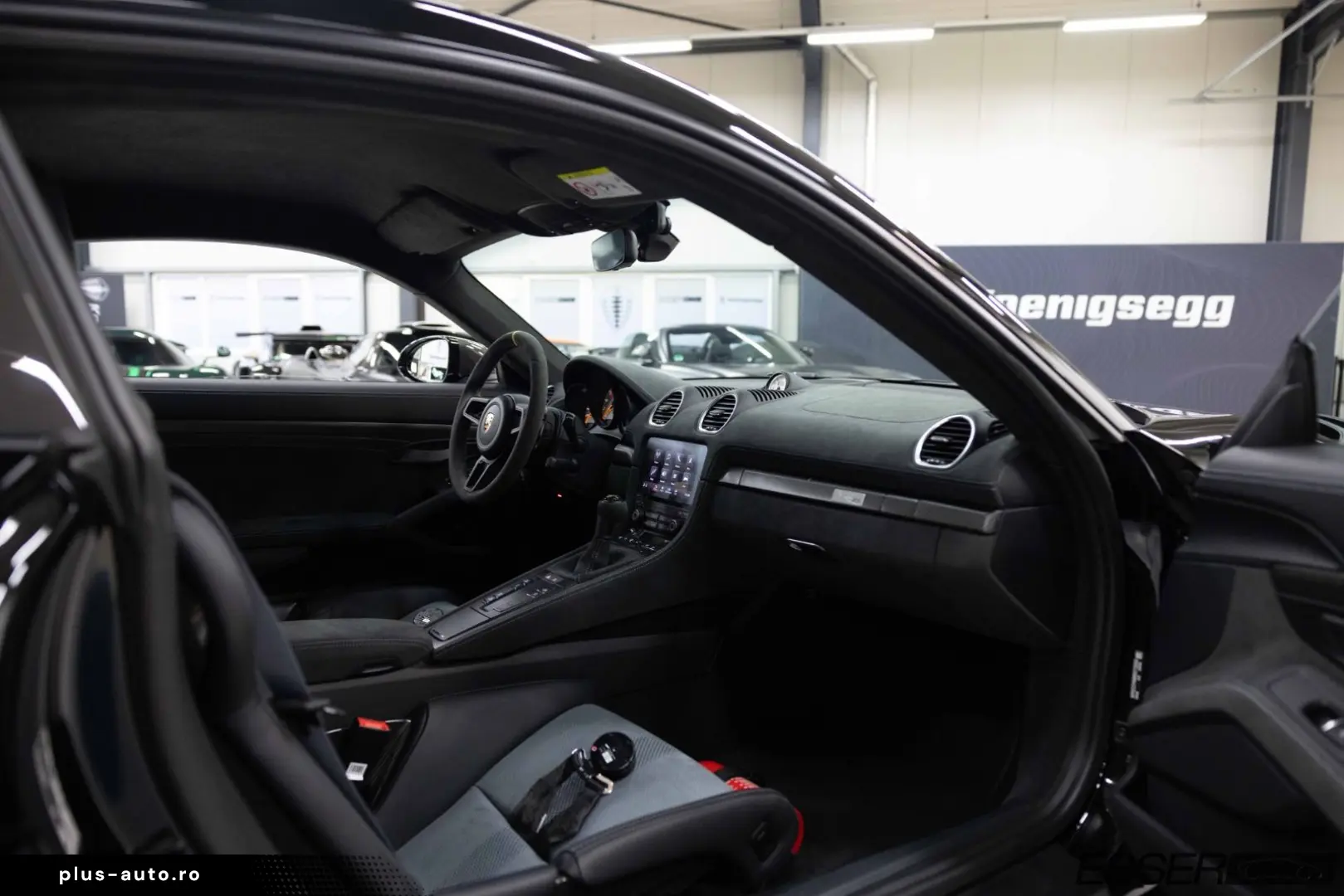 PORSCHE 718 Cayman GT4 RS   Weissach   Approved