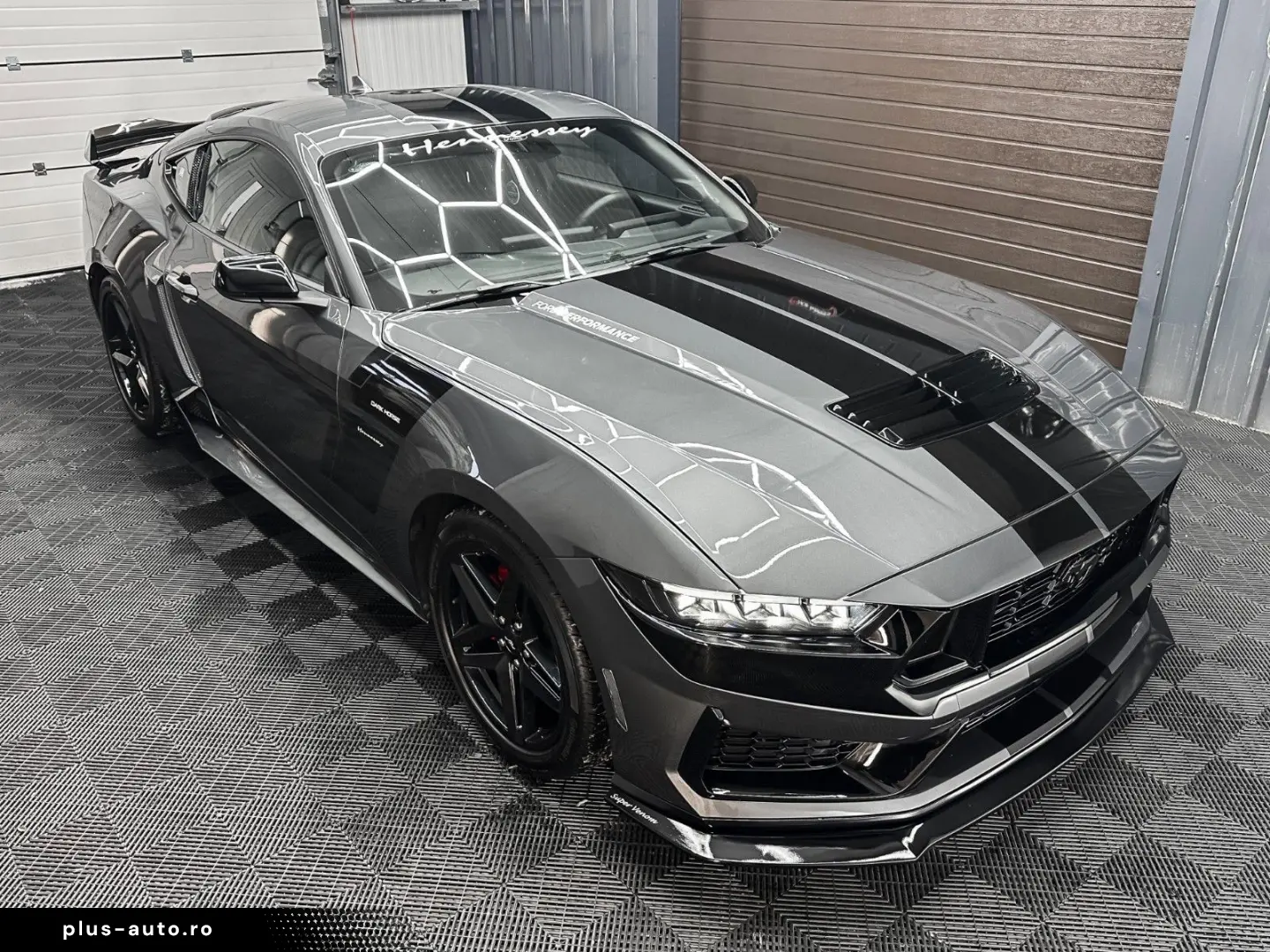 FORD Mustang DARK HORSE look  2.3