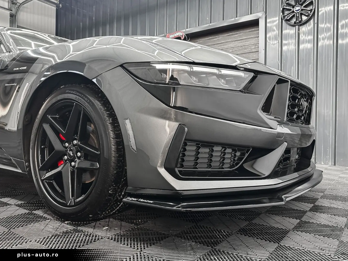 FORD Mustang DARK HORSE look  2.3