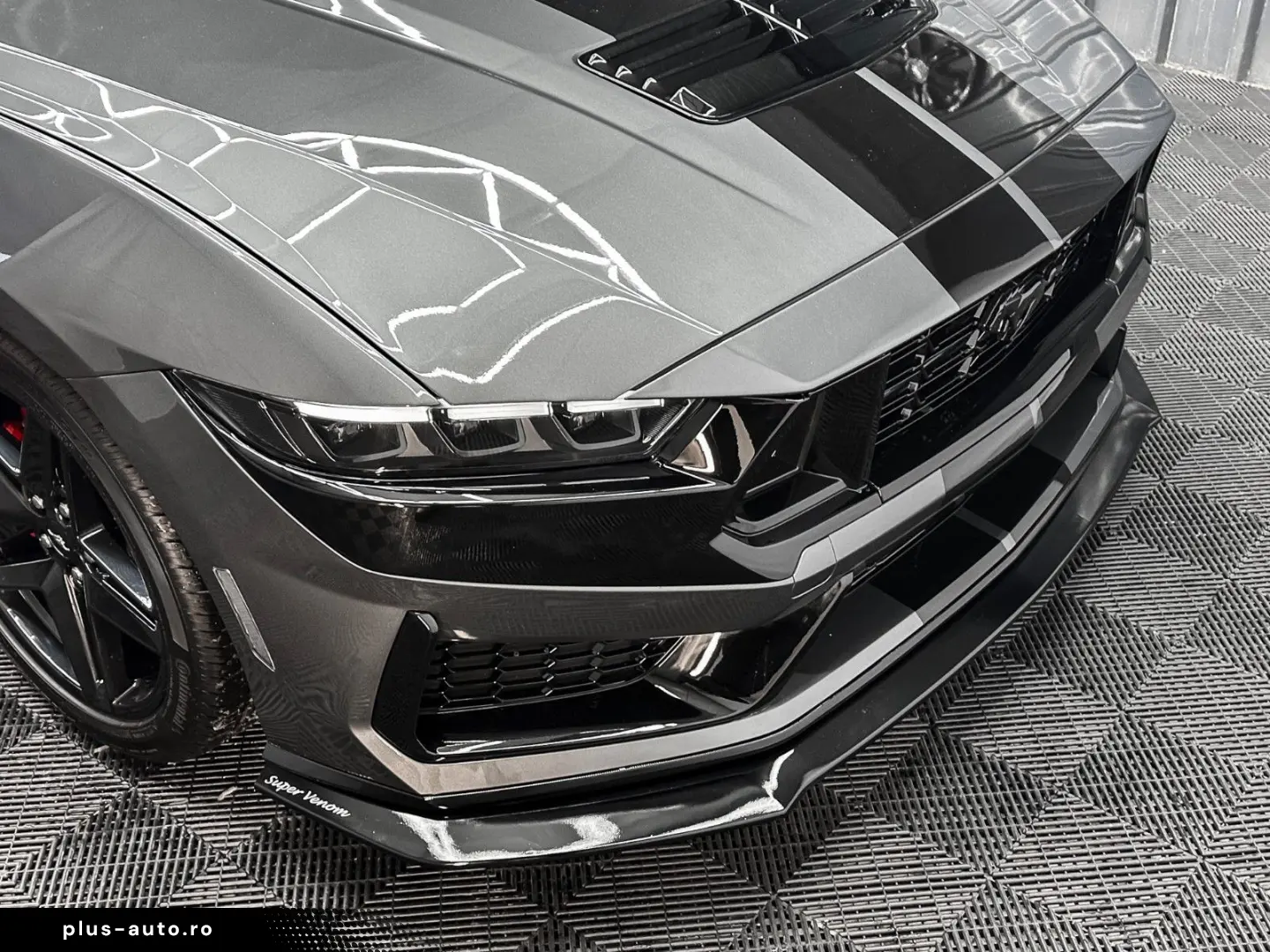 FORD Mustang DARK HORSE look  2.3