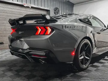 FORD Mustang DARK HORSE look  2.3