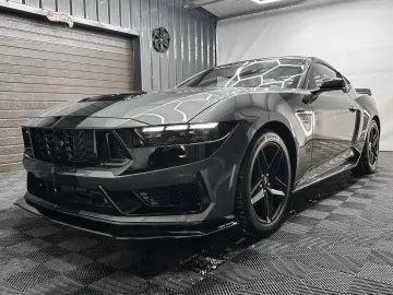 FORD Mustang DARK HORSE look  2.3