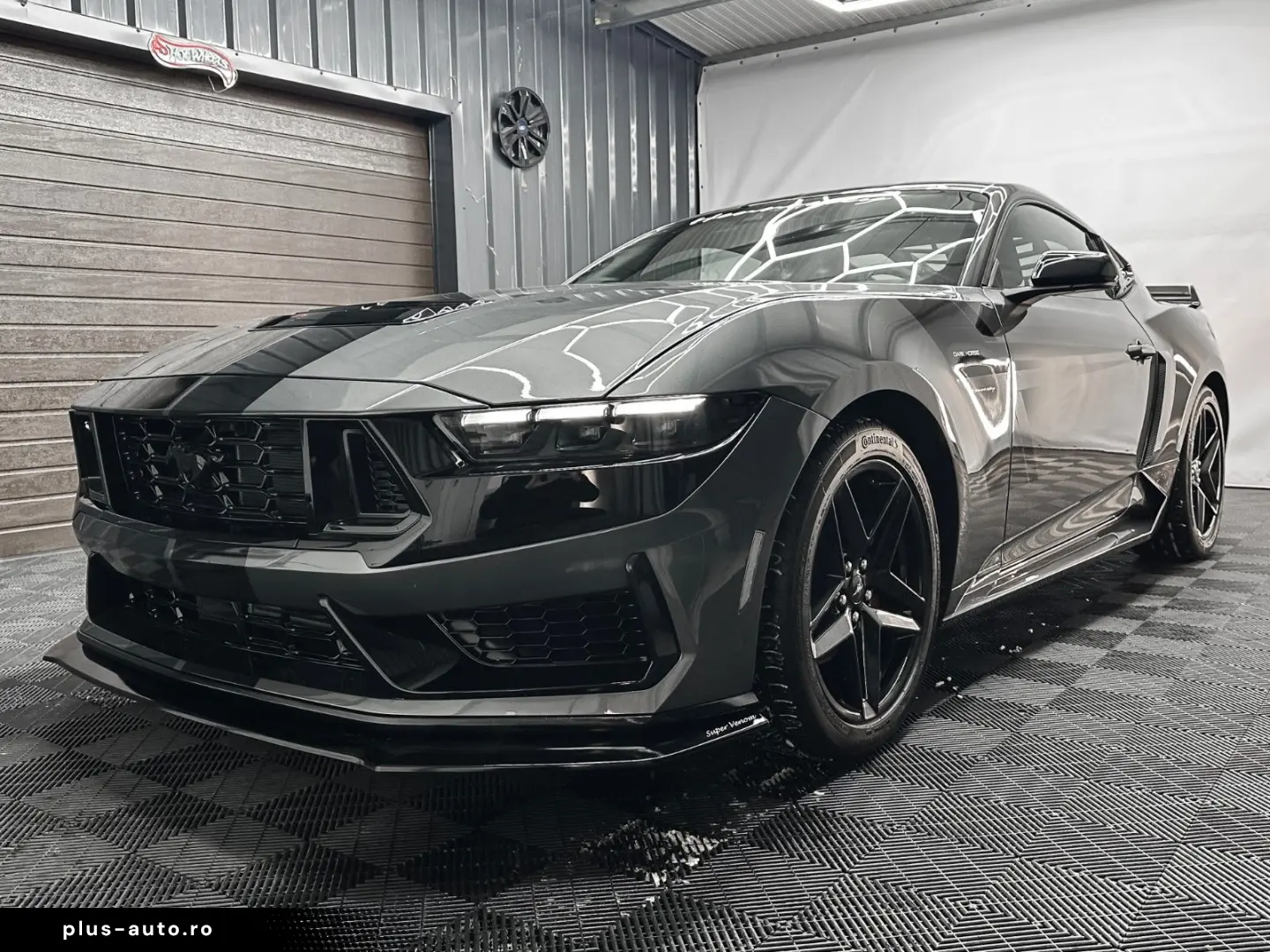 FORD Mustang DARK HORSE look  2.3