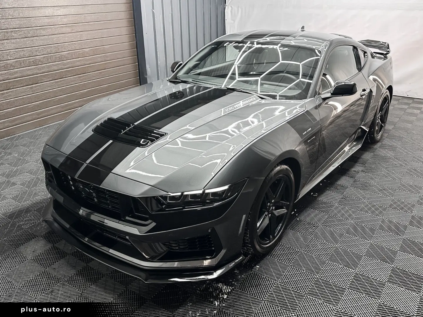 FORD Mustang DARK HORSE look  2.3