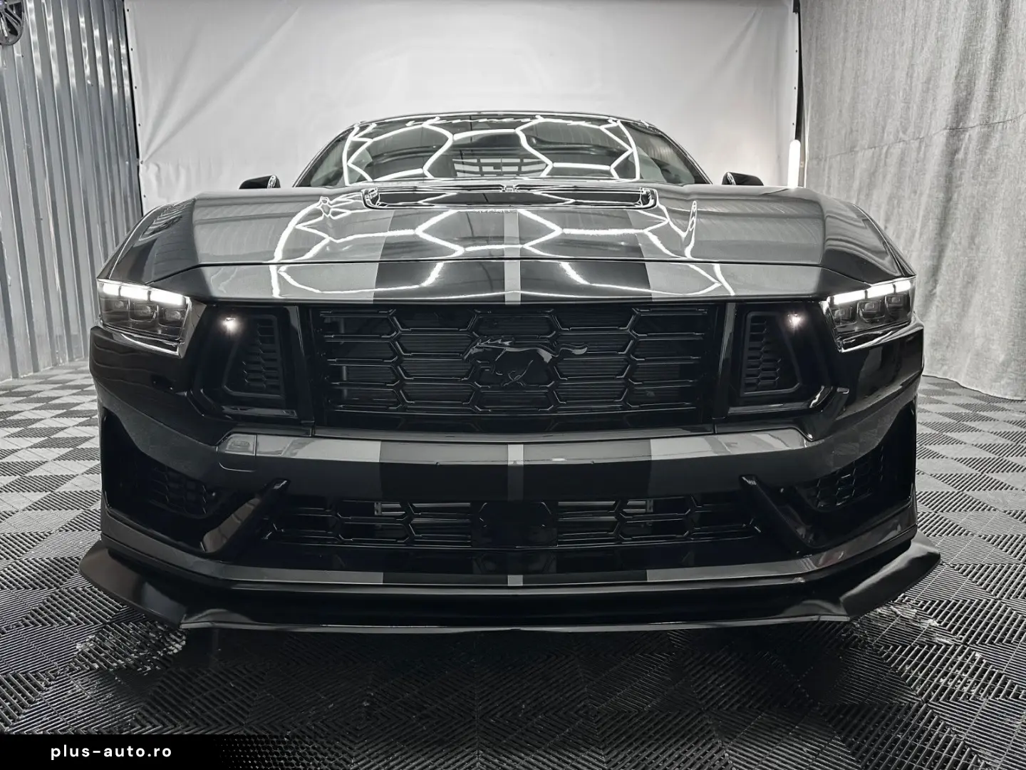 FORD Mustang DARK HORSE look  2.3