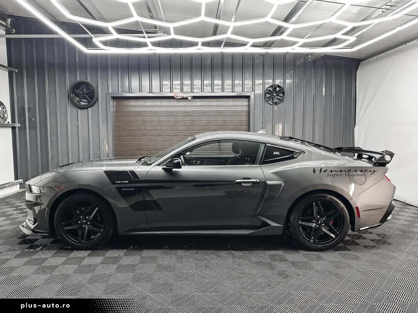 FORD Mustang DARK HORSE look  2.3
