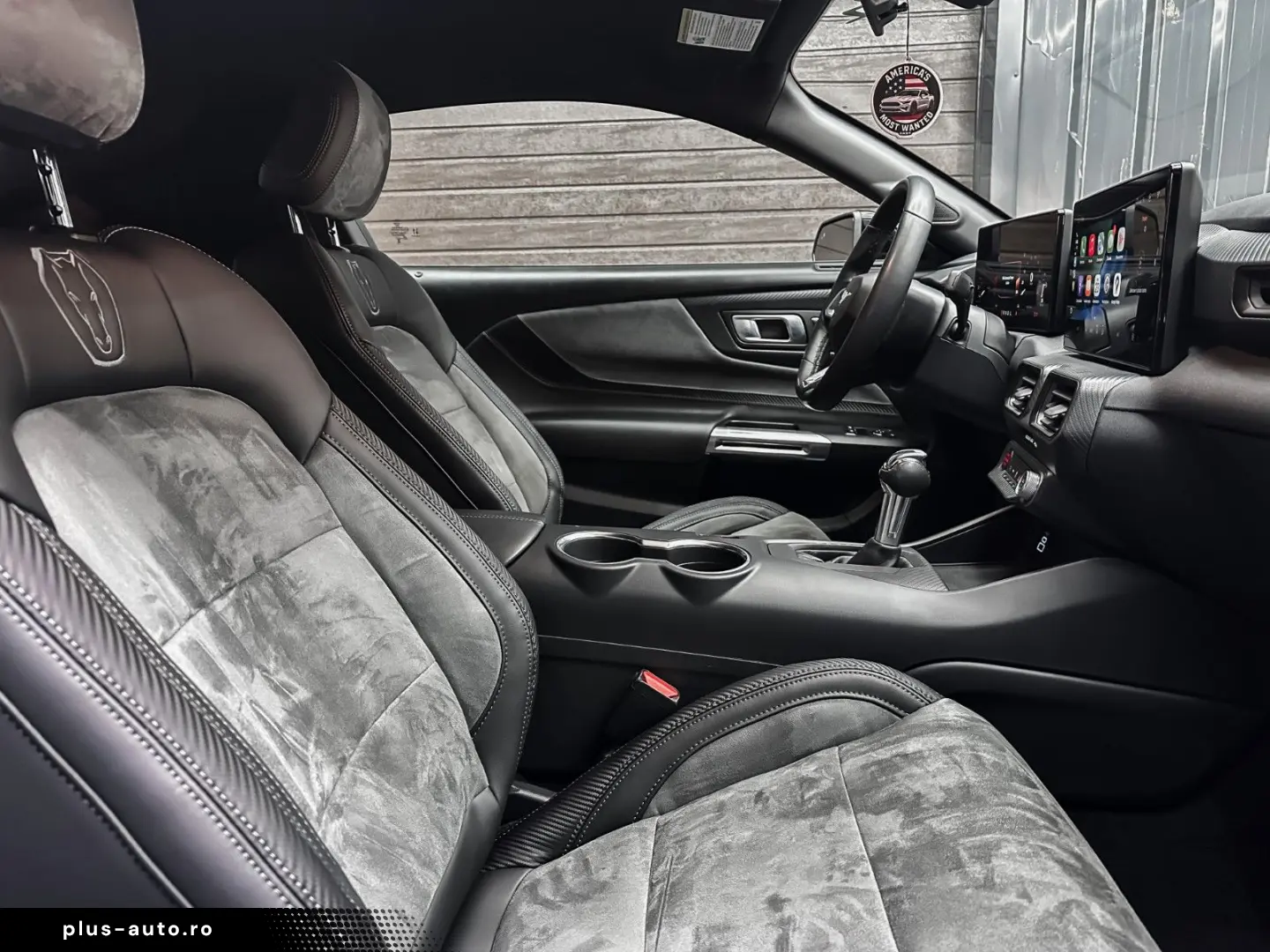 FORD Mustang DARK HORSE look  2.3