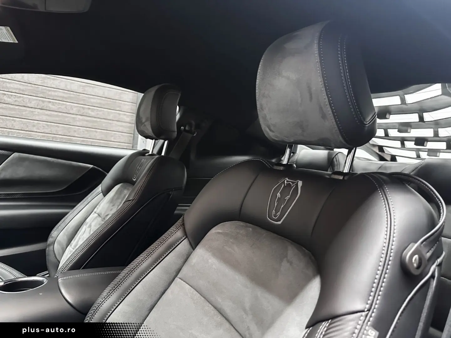 FORD Mustang DARK HORSE look  2.3