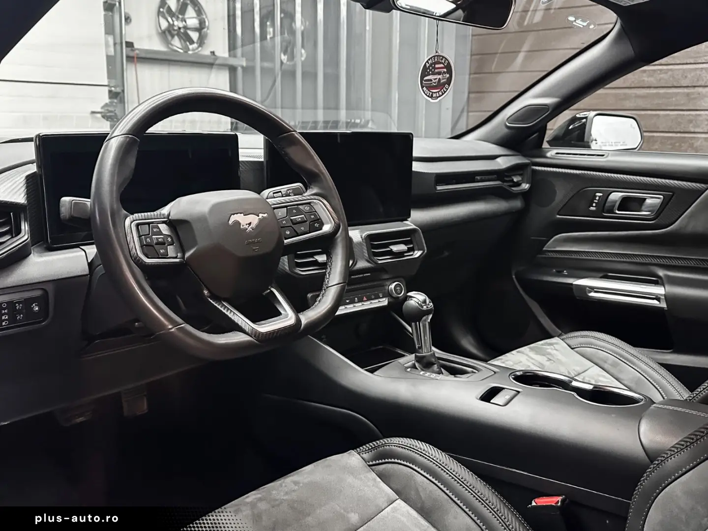 FORD Mustang DARK HORSE look  2.3