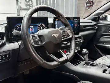 FORD Mustang DARK HORSE look  2.3