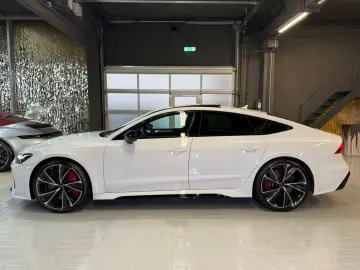 AUDI RS7 Sportback 4.0 TFSI quattro~HEAD-UP~PANO~MATR