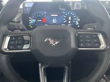 FORD Mustang GT V8 Fastback Automatik   MagneRide