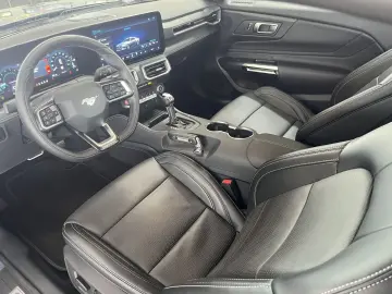 FORD Mustang GT V8 Fastback Automatik   MagneRide