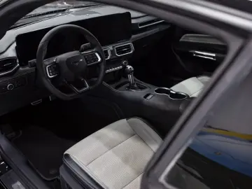 FORD Mustang GTD look  2.3 FULL OPTION