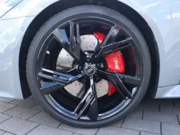 AUDI RS 7 Sportback ALLRADLENKUNG RS-DYNAMIKPAKET
