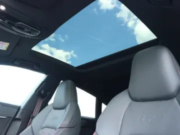 AUDI RS 7 Sportback ALLRADLENKUNG RS-DYNAMIKPAKET