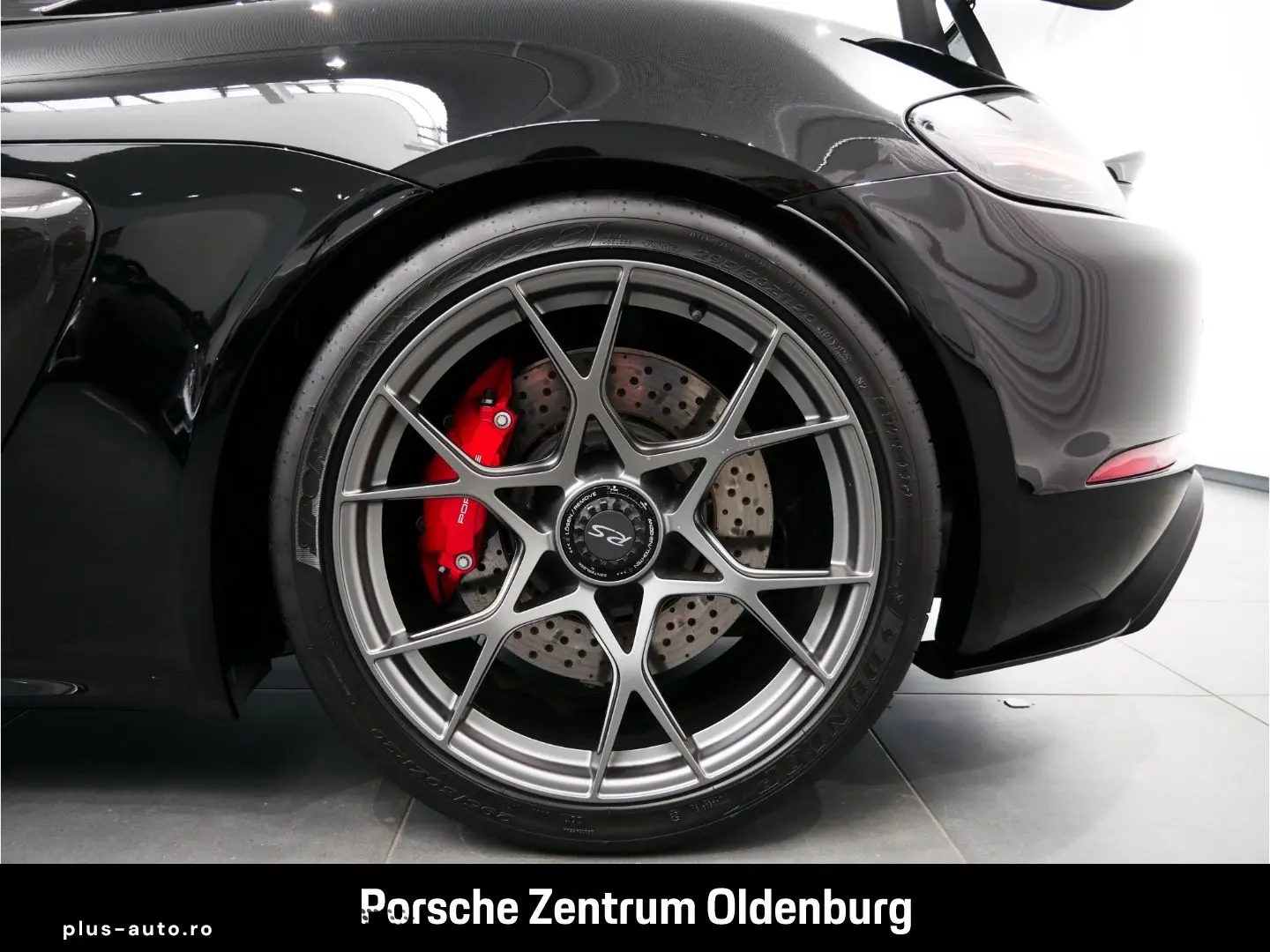 PORSCHE Cayman GT4 RS Lift Weissach Chrono LED