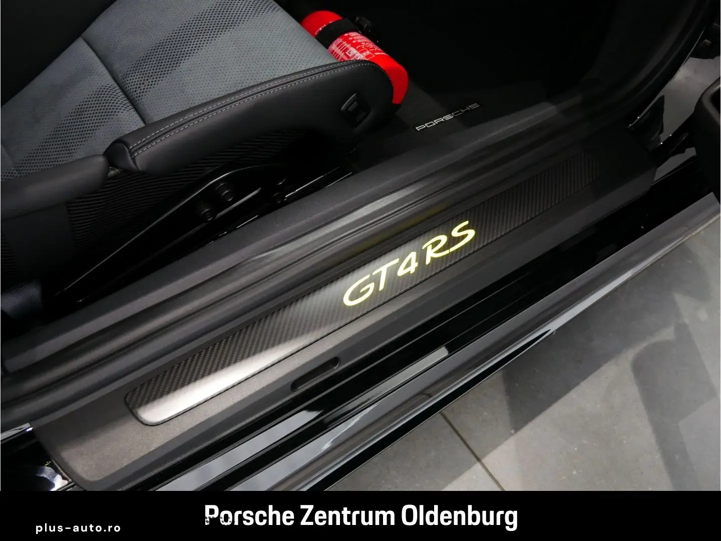 PORSCHE Cayman GT4 RS Lift Weissach Chrono LED