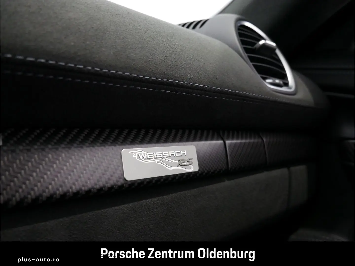 PORSCHE Cayman GT4 RS Lift Weissach Chrono LED