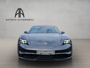 PORSCHE Taycan 4S APPROVED Pano Vierradlen Massage PDLS