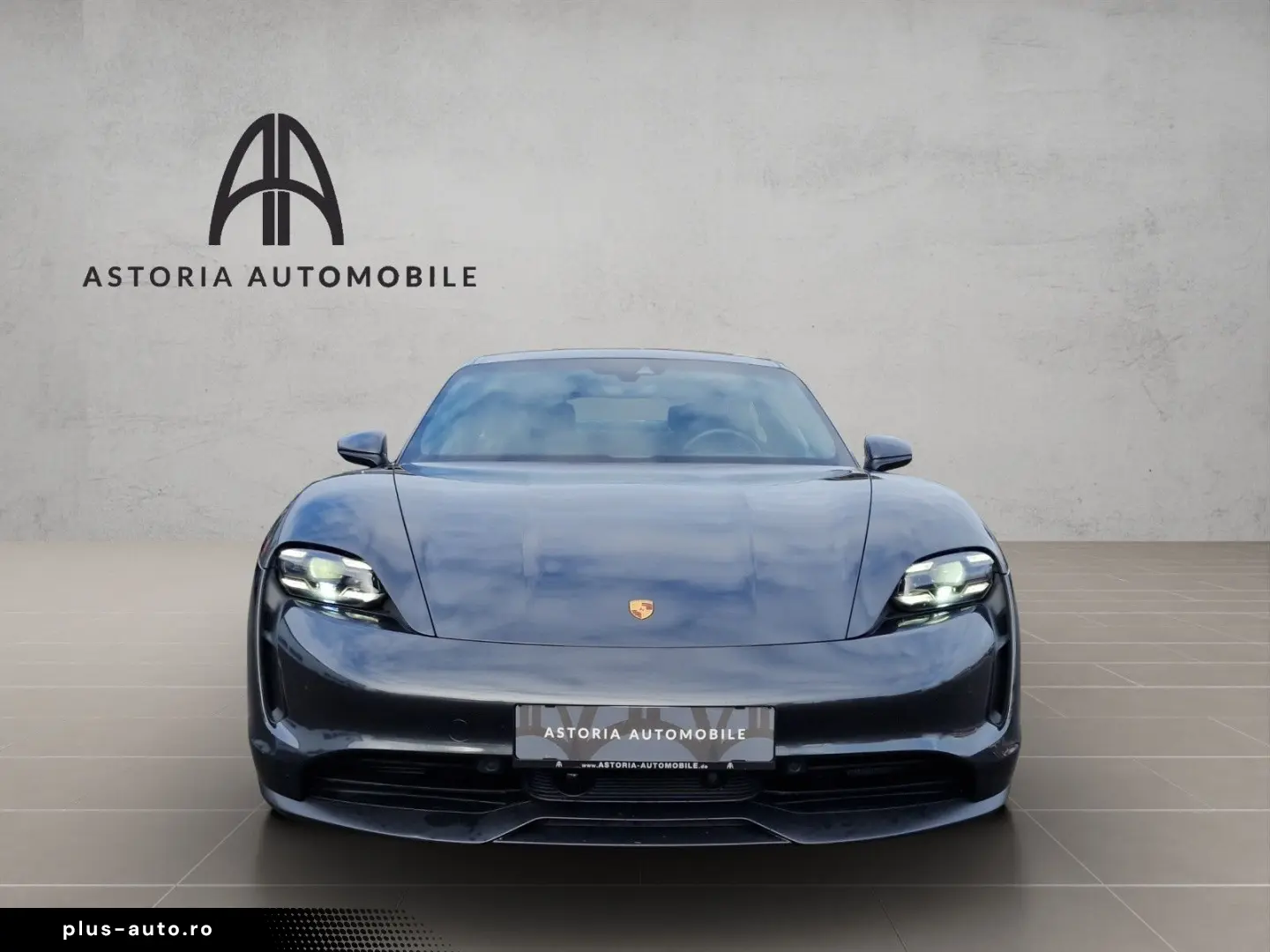 PORSCHE Taycan 4S APPROVED Pano Vierradlen Massage PDLS