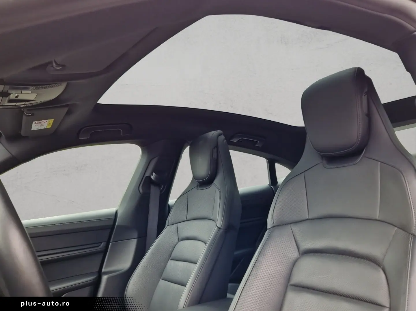 PORSCHE Taycan 4S APPROVED Pano Vierradlen Massage PDLS