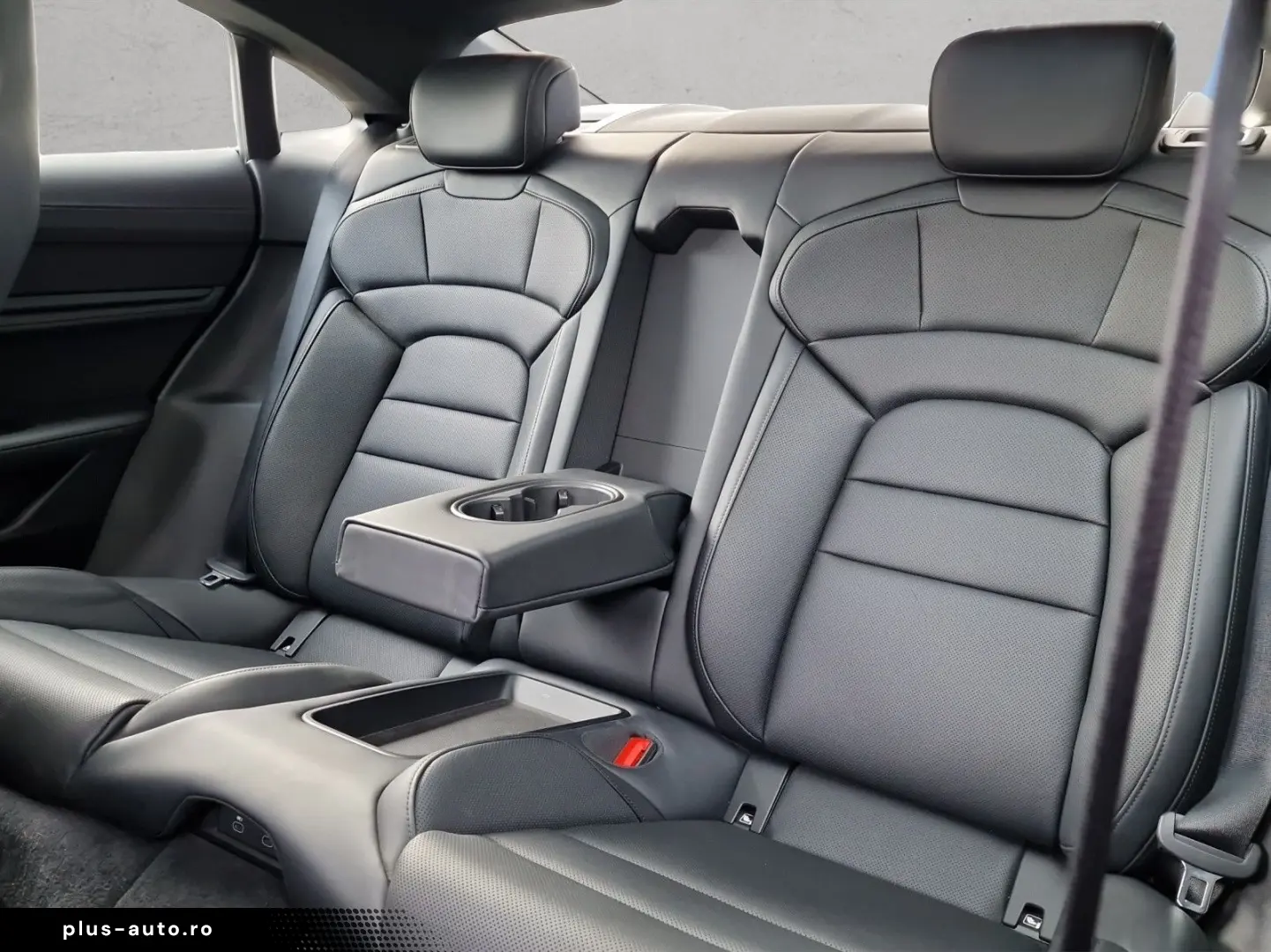 PORSCHE Taycan 4S APPROVED Pano Vierradlen Massage PDLS