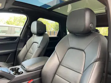 PORSCHE Cayenne V6 SPORT DESIGN BOSE PANO LED CAMERA