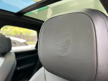 PORSCHE Cayenne V6 SPORT DESIGN BOSE PANO LED CAMERA