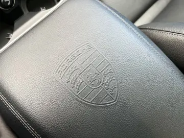 PORSCHE Cayenne V6 SPORT DESIGN BOSE PANO LED CAMERA