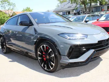 LAMBORGHINI Urus 4.0 V8 Sport