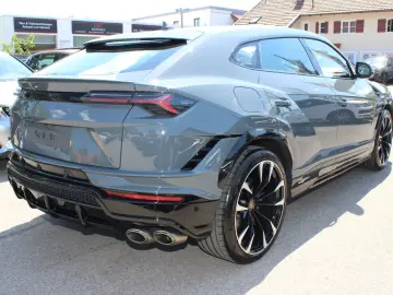 LAMBORGHINI Urus 4.0 V8 Sport