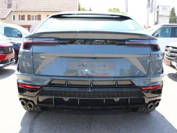LAMBORGHINI Urus 4.0 V8 Sport