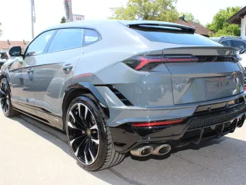 LAMBORGHINI Urus 4.0 V8 Sport