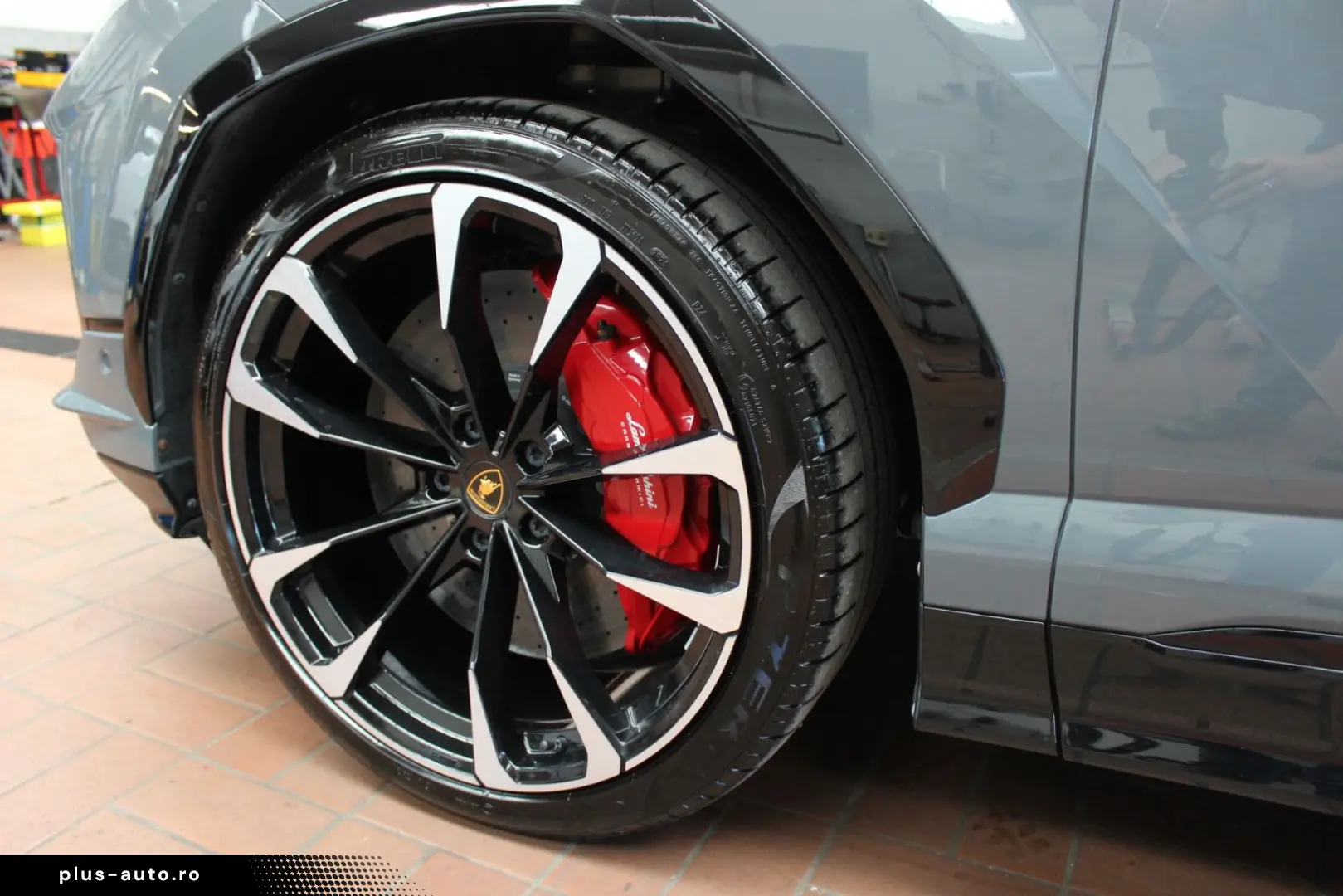 LAMBORGHINI Urus 4.0 V8 Sport